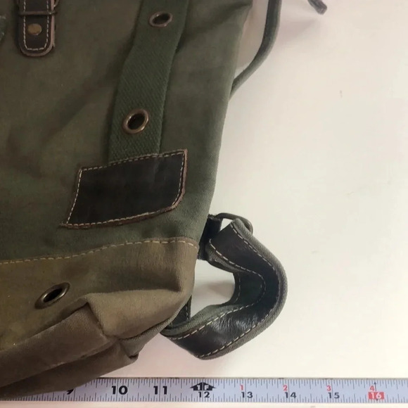 VINTAGE ADDICTION Military Tent Backpack - Picture 6 of 8